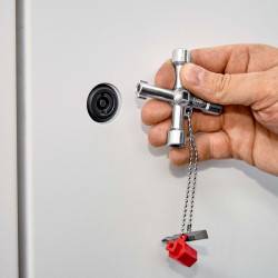 001103 Ключ для электрошкафов для стандартных шкафов и систем запирания 76 mm KNIPEX