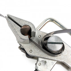 74030 Инструмент для натяжения ленты ИНТу-20 (КВТ)