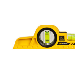 Уровень литой, 250мм, 2 колбы, фрезеров., 2 магнита, 0.5 мм/м, hanskonner HK2015-04-0250