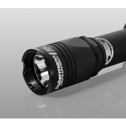 Фонарь Armytek Dobermann Green F02002BG