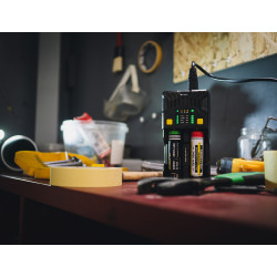 Зарядное устройство Armytek Uni C2 Plug Type C A02401C